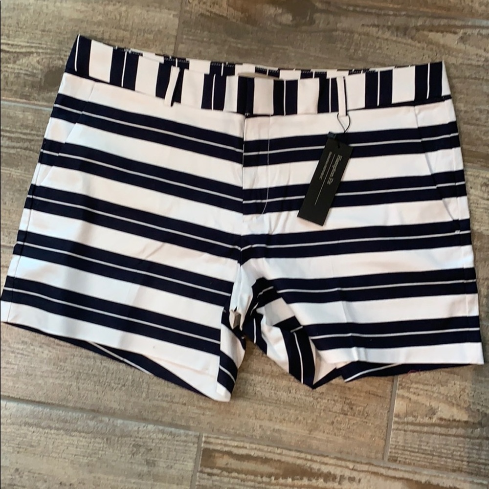 Banana Republic Hampton Fit Shorts, size 12, NWT